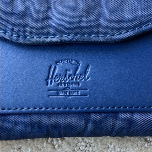 Herschel Blue Wallet - Picture 2 of 4